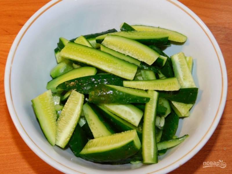 Krastavci kao svjež dodatak jelima